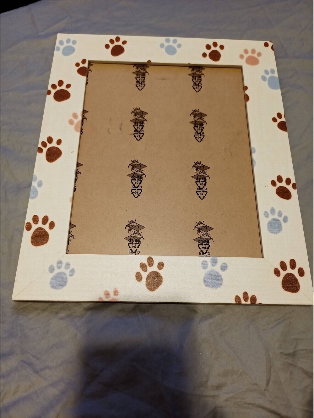 8x10 Photo frame with paw prints